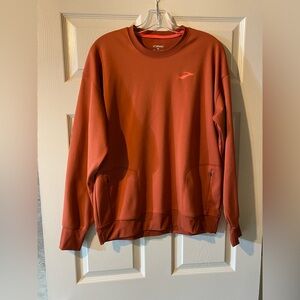 Brooks Run Happy Mens Size Medium Red Orange Crew Lightweight Pullover Sweater